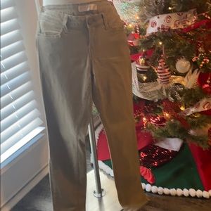 **FREE SHIPPING**Skinny leg khakis
